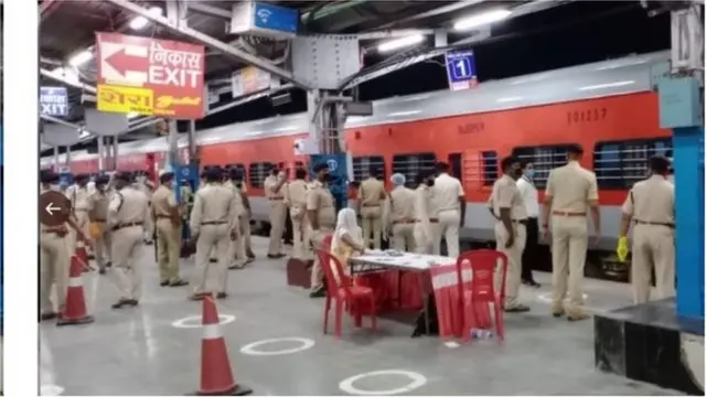 कोरोना रेल्वे