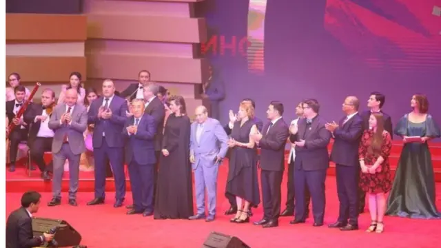 Иштирокчилар нуфузли халқаро кинофестивални қайта тиклагани учун Шавкат Мирзиёевга расман миннатдорлик билдиришди