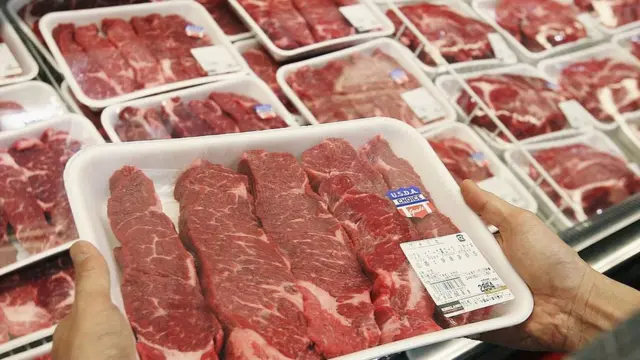 இந்தியாவில் அரசியலாகும் உணவு பழக்கம்