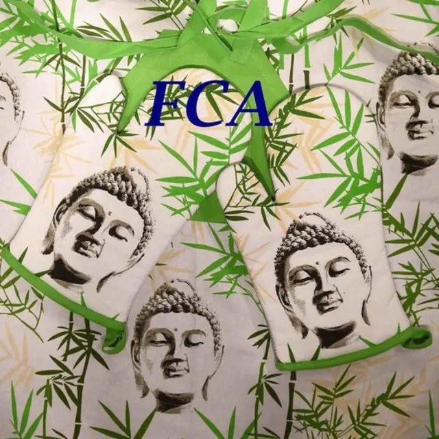 ශ්‍රී ලංකාවේ පවතින නීතිය අනුව ආගමික නායකයෙකුගේ රුවක් එදිනෙදා භාවිත කරන ගෙදරදොර භාණ්ඩ වල මුද්‍රණය කිරීම තහනම් වන අතර එය දඬුවම් ලැබිය හැකි වරදක්