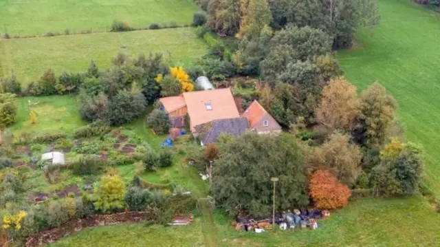 Hollanda'nın Drenthe bölgesindeki çiftlik