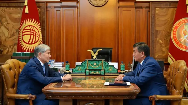 Атамбаев: Президенттик мөөнөт тушумда өкмөттөрдундүн эң мыктысы Жээнбековдуку болду
