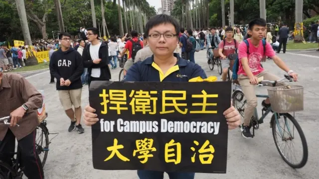 台灣部分人士反對教育部介入台大校長選拔