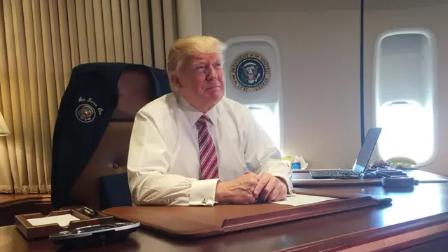 ترامپ در هواپیمای ریاست جمهوری