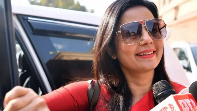 महुआ मोइत्रा