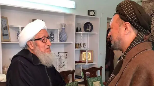 محمد محقق (راست) و صبغت‌الله مجددی