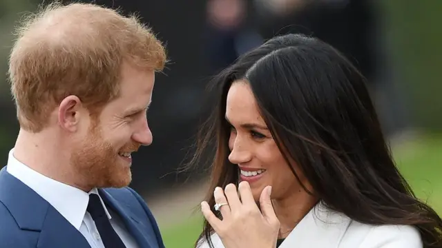 Prens Harry ile oyuncu Meghan Markle