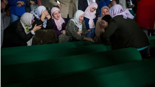 Porodice i prijatelji nastradalih