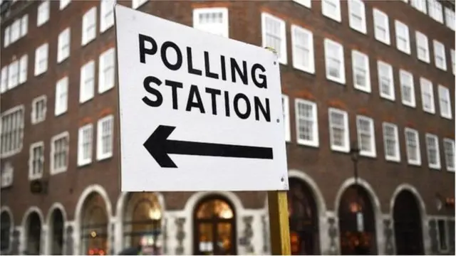 મતદાન મથકની તસવીર