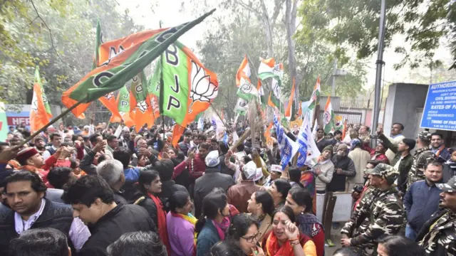 કૉંગ્રેસ અને ભાજપની સમરસ ગ્રામ યોજનામાં કેટલો ફેર?