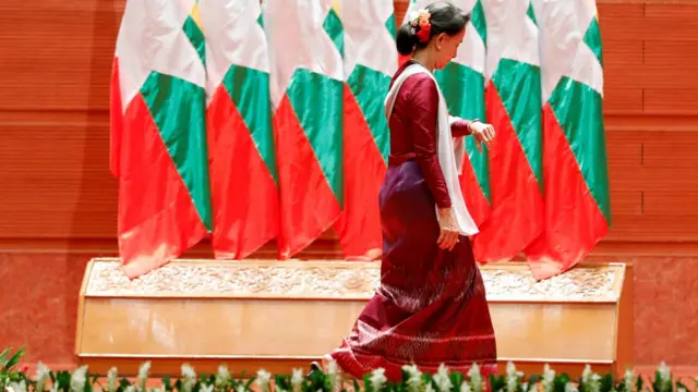 Aung San Suu Kyi, Myanmar, Rohingya