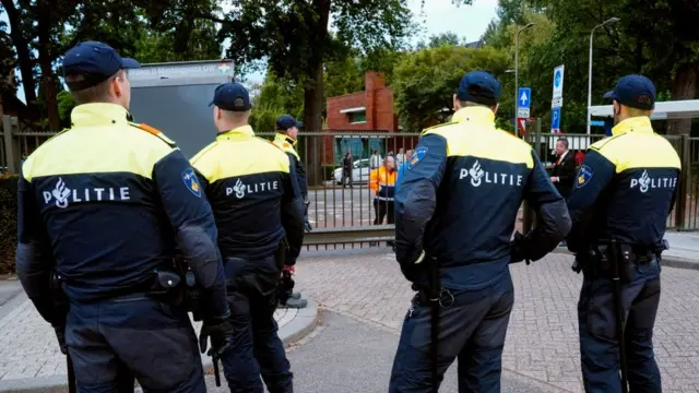 Hollanda polisi