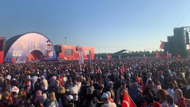 miting alanı