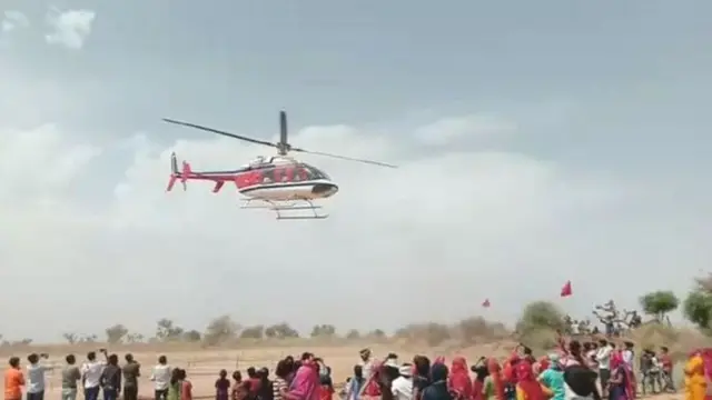 અહીંથી જ મદન પ્રજાપતે નક્કી કર્યું હતું કે પૌત્રી અને સાડા ત્રણ દાયકા બાદ પરિવારમાં જન્મેલી બાળકીનો ગૃહ પ્રવેશ એક ઉત્સવની જેમ ઉજવશે.