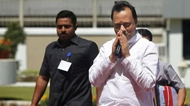 अजित पवार