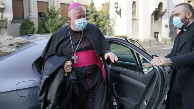 патријарх Порфирије, црква