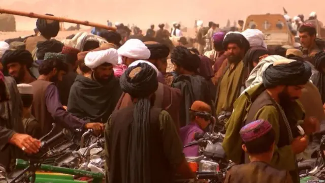 અમેરિકનો અફઘાનિસ્તાનની ગ્રામીણ સંસ્કૃતિ અને રીત-રિવાજોને જાણતા નહોતા એવો જાણકારોનો દાવો છે