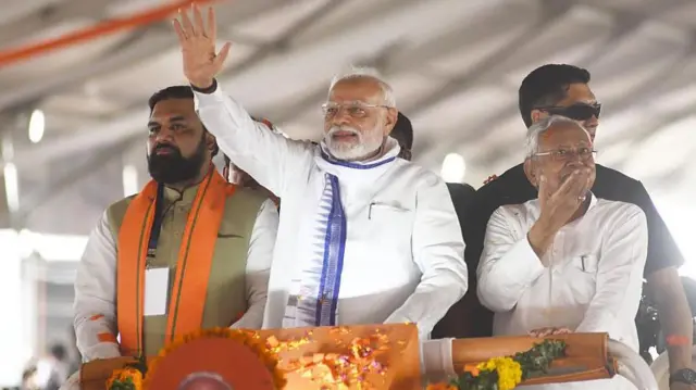 सम्राट चौधरी, नरेंद्र मोदी और नी​तीश कुमार 