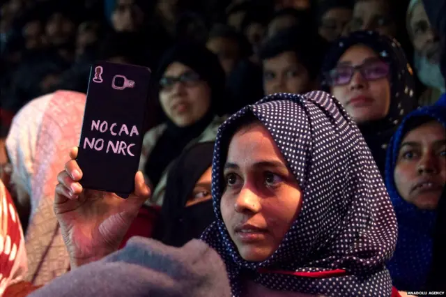 महिलाओं का विरोध प्रदर्शन