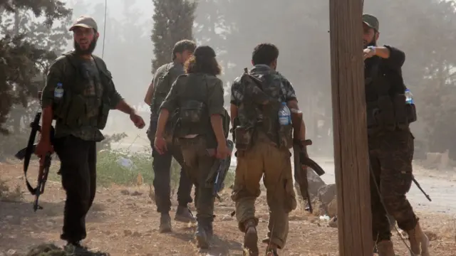Bölgede bulunan en etkili cihatçı grubun Nusra Cephesi olduğu bildiriliyor.