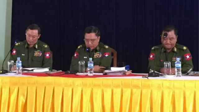 ဖွဲ့စည်းပုံပြင်ရေး၊ အပစ်ရပ်ရေးတို့နဲ့ပတ်သက်ပြီး တပ်မတော်ရဲ့ သတင်းစာရှင်းလင်းပွဲပြုလုပ်