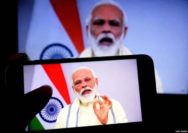 प्रधानमंत्री नरेंद्र मोदी