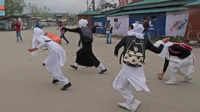 کشمیری لڑکیاں