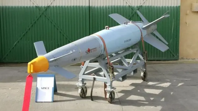 ஸ்பைஸ் வெடிகுண்டு