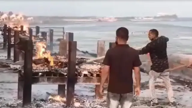 સ્મશાનમાં મૃતકના સગાને ફક્ત મુખાગ્નિ માટે જ આગળ કરવામાં આવે છે. એ સિવાયની તમામ તૈયારી આ ટીમ કરે છે.