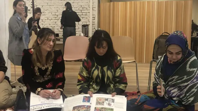 Veb-kamerada uy qurilishi havaskor rus seks video Nasosdan keyin katta vaginalar