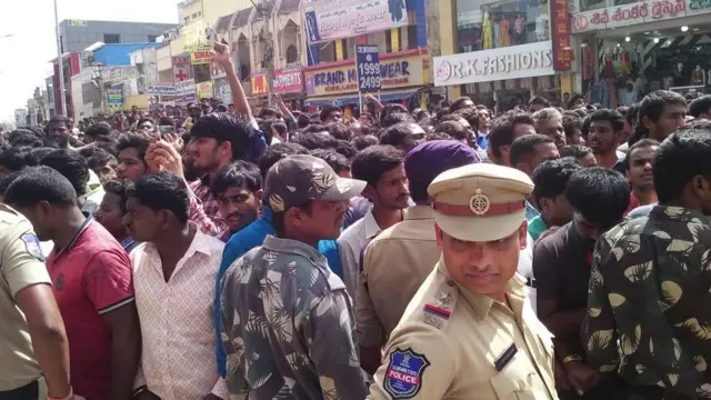 అత్యాచార వ్యతిరేక ప్రదర్శన