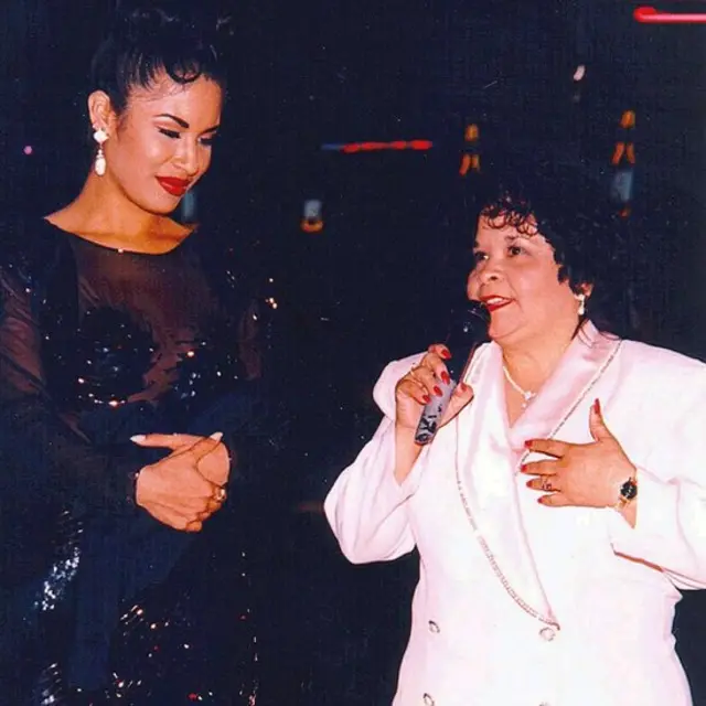 Selena Quintanilla y Yolanda Saldívar