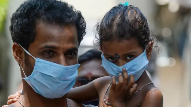 ભારતમાં ઘણી સંસ્થાઓ અને લોકો કોરોના વાઇરસની ત્રીજી લહેર વધુ ભયાનક હોવાની આગાહી કરી ચૂક્યાં છે