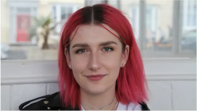 "유명하건, 유명하지 않건 믿는 바에 대해 목소리를 내고 싸워야 하죠."