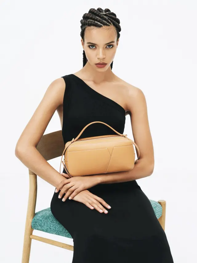 Creation -sac a main Yeba