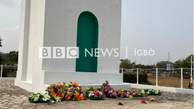 Ebe e dobere ndịagha ifuru iji kwanyere ndị lara mmụọ na ndị ka nọ n'ọrụ ugwu pụrụiche n'Ọkpara Square, Enugu