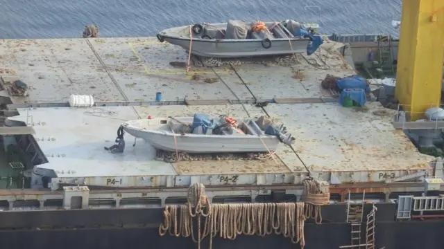 عکسی که ائتلاف تحت رهبری عربستان در یمن در سال ۲۰۱۸ از ساویز منتشر کرد و گفت این کشتی نظامی است