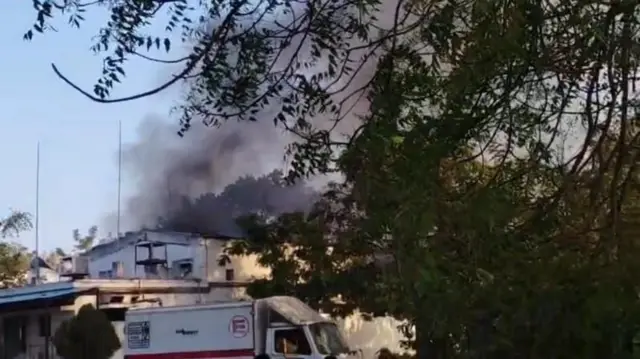 फक्त एसबीएल एनर्जी लिमिटेडमध्येच स्फोट झाला असं नाही. गेल्या डिसेंबर 2023 पासून नागपुरात स्फोटकांच्या पाच कंपन्यांमध्ये स्फोट झाले, तर एमआयडीसीमधील इतर दोन कंपन्यांमध्ये स्फोट झाले.