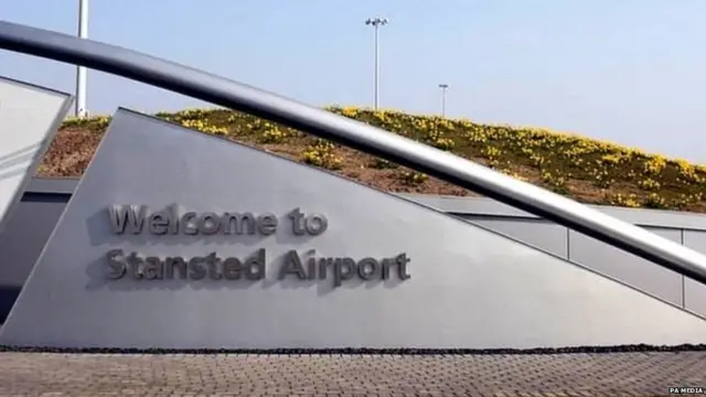 ਲੰਡਨ ਏਅਰਪੋਰਟ