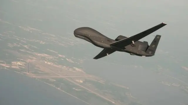 డ్రోన్లు