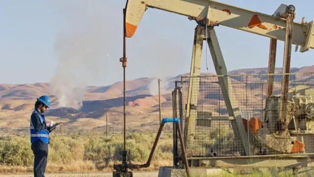 అమెరికా, ముడి చమురు, లైట్ క్రూడాయిల్, హెవీ క్రూడాయిల్, రష్యా, చైనా, వెనెజ్వెలా, చమురు పరిశ్రమ, డోనల్డ్ ట్రంప్