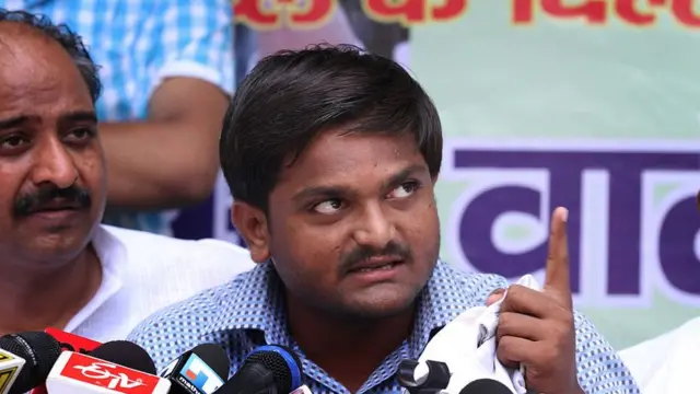 પાટીદારો તેમના આંદોલનને અન્યાય વિરુદ્ધનું આંદોલન ગણાવે છે