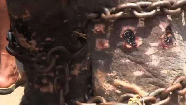 రక్తమోడుతున్న గాయాలు