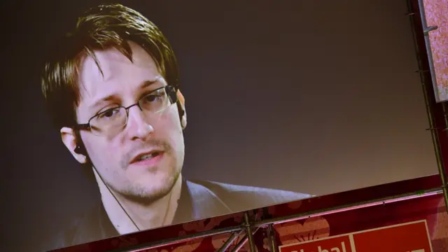 斯諾登透過視頻直播向德國漢諾威一場科技博覽演講(21/3/2017)