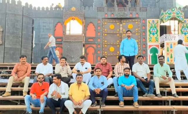 वाल्मिक कराड यांनी परळीमध्ये अनेक सांस्कृतिक कार्यक्रम आयोजित केले आहेत. 