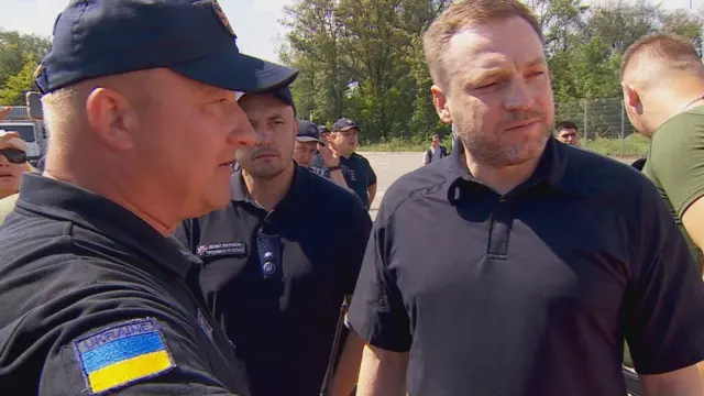 دنیس موناستیرسکی، وزیر کشور اوکراین می گوید وضعیت در نیروگاه «بسیار بحرانی» است.