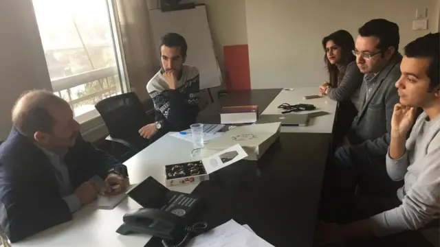 فريق عمل برنامج "بروح رياضية" وحوار مفتوح مع الكاتب الصحفي والمعلق الرياضي ياسر أيوب