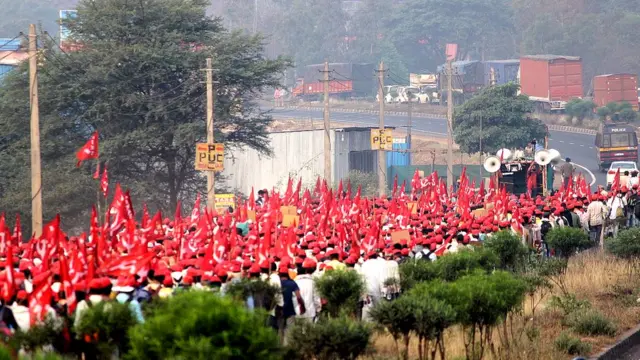 રેલીનો ફોટો