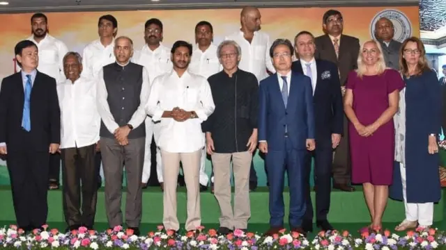 జగన్, డిప్లమాటిక్ ఔట్రీచ్