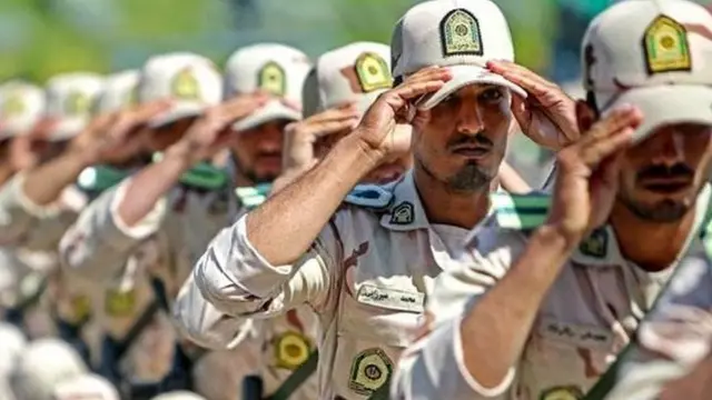 سرباز